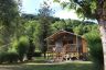 Camping Auvergne : Bungalow tout confort, location au week-end en mai juin septembre, à la semaine en juillet août